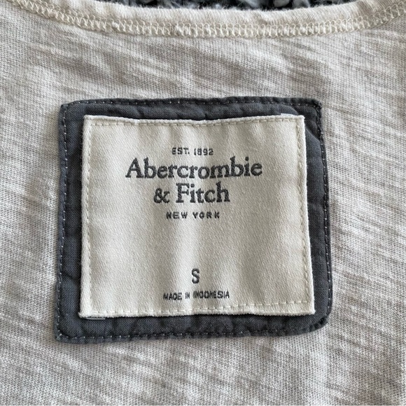 Abercrombie & Fitch floral bow tank small - Picture 4 of 4